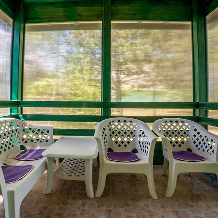 Vikendica Mrvica * באינה באשטה