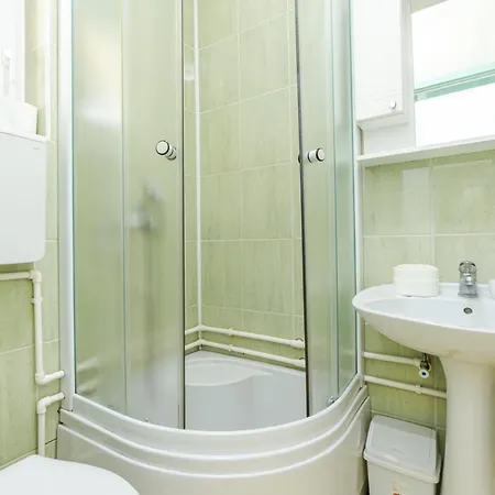 בית נופש Vikendica Mrvica באינה באשטה