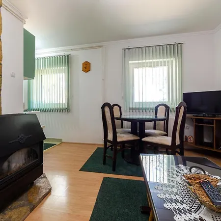 בית נופש Vikendica Mrvica