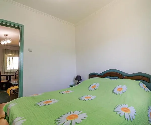 Nyaraló Vikendica Mrvica